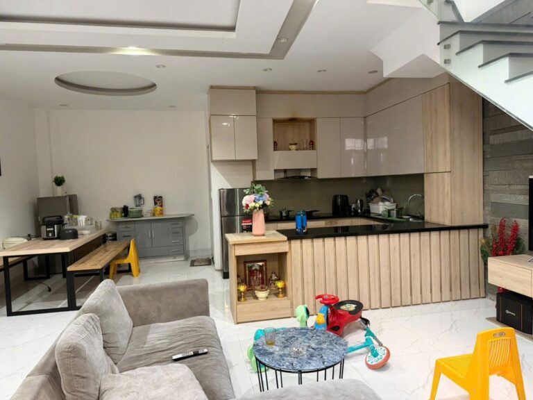 Bán Siêu Phẩm Phố Tây An Thượng-Diện tích 100m2 ngang 9.2m-Gía chỉ 23,5 tỷ